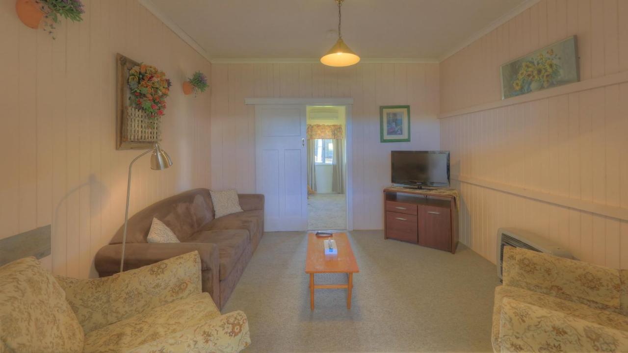 The Vines Motel & Cottages Станторп Екстериор снимка
