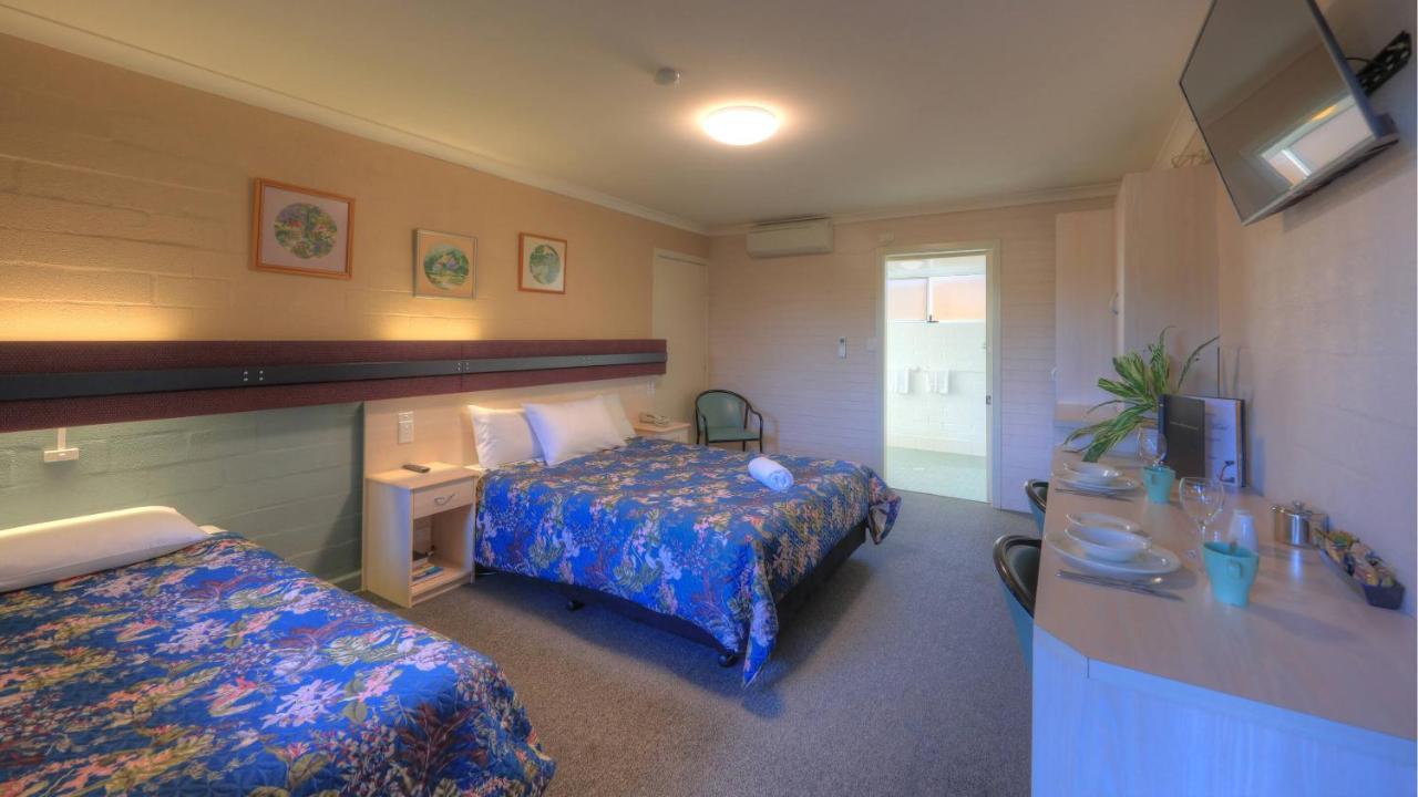 The Vines Motel & Cottages Станторп Екстериор снимка