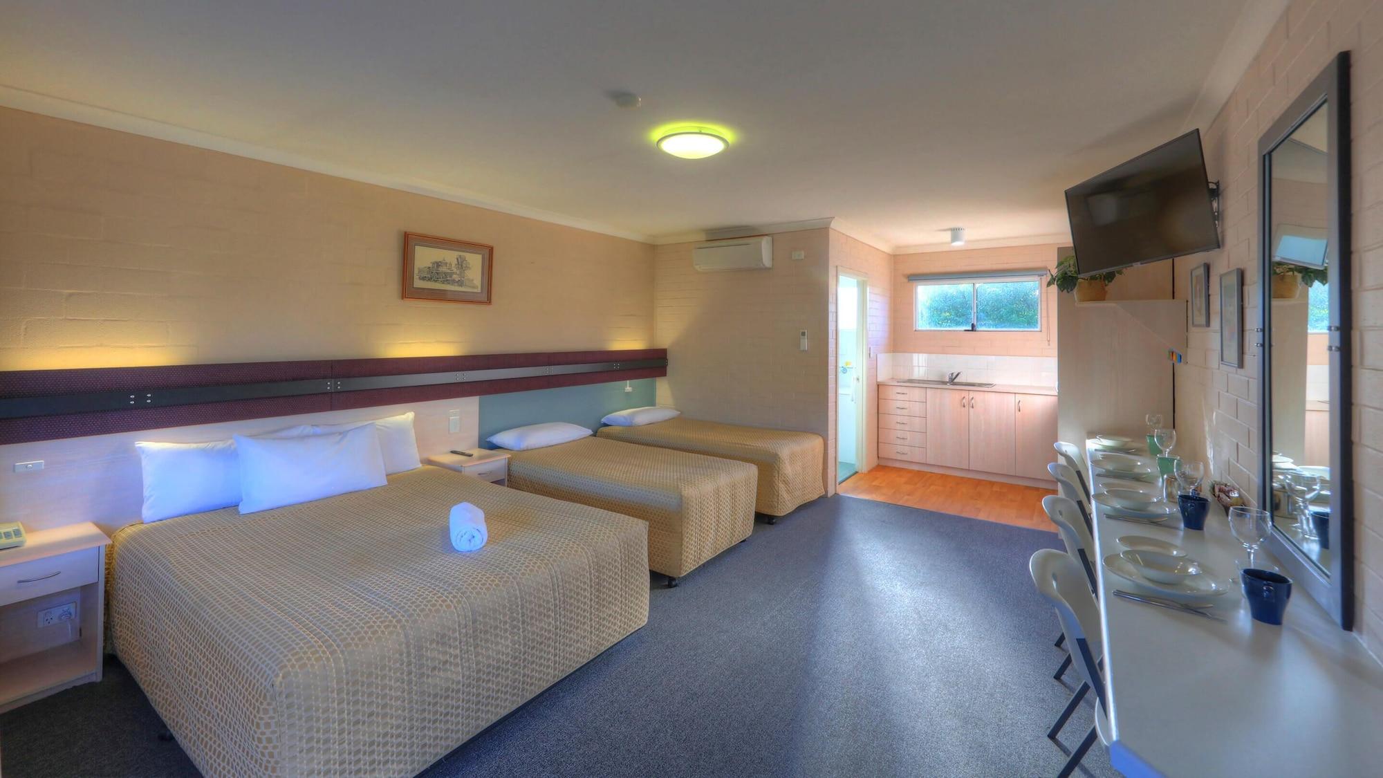 The Vines Motel & Cottages Станторп Екстериор снимка